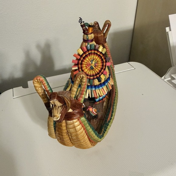 Two Vintage Handmade Caballito De Totora Peruvian Boat Colorful Wicker And Wood - Picture 9 of 10